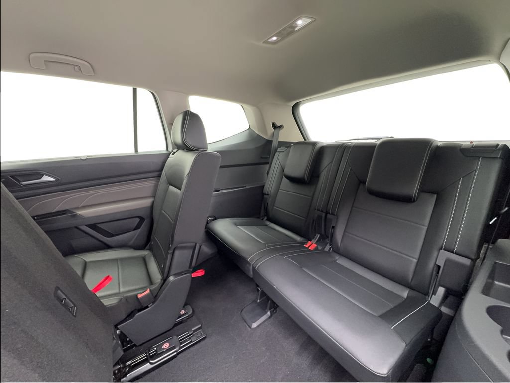 Used 2021 Volkswagen Atlas SE w/ Towing Package FWD image 25