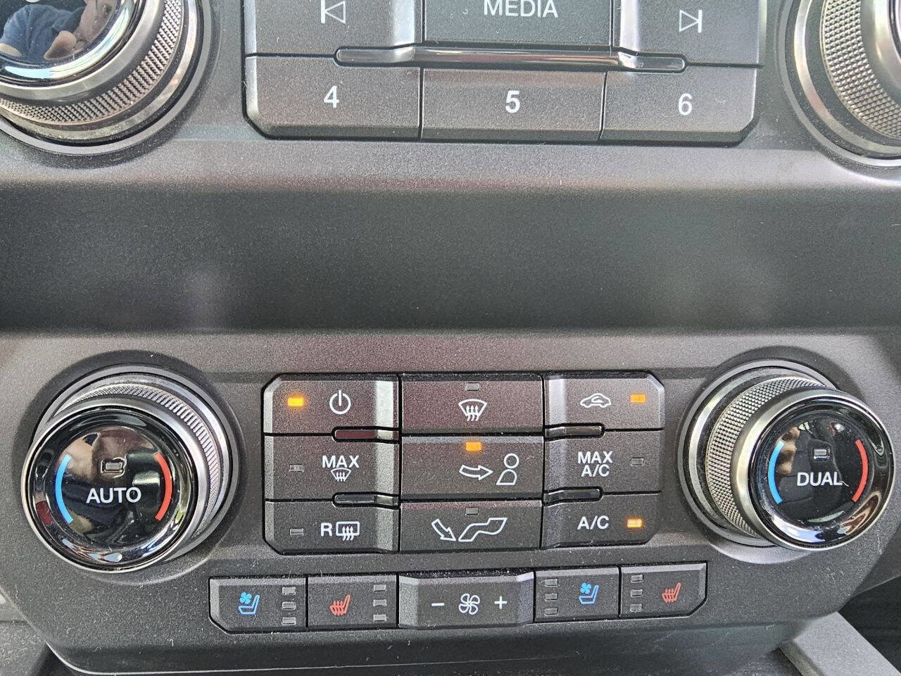 Used 2019 Ford F150 Raptor w/ Equipment Group 802A Luxury AWD/4WD image 31