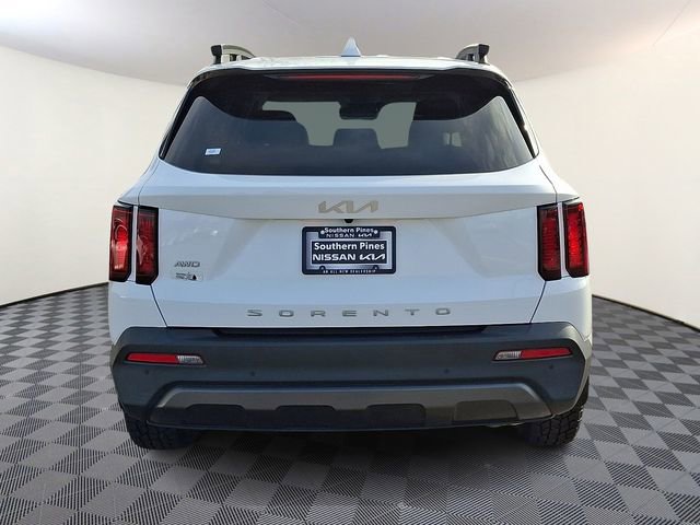 Certified 2022 Kia Sorento S image 6