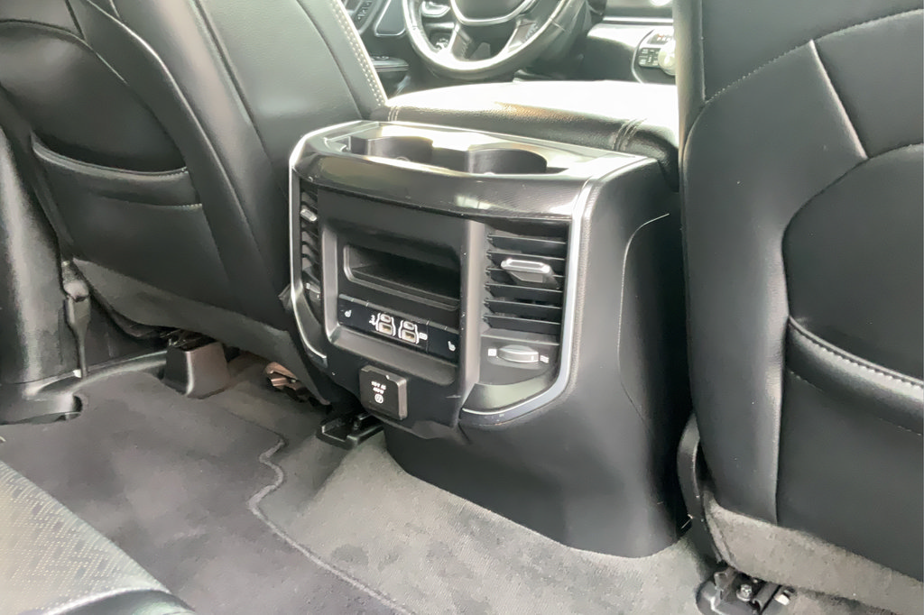 Used 2019 RAM 1500 Laramie AWD/4WD image 22