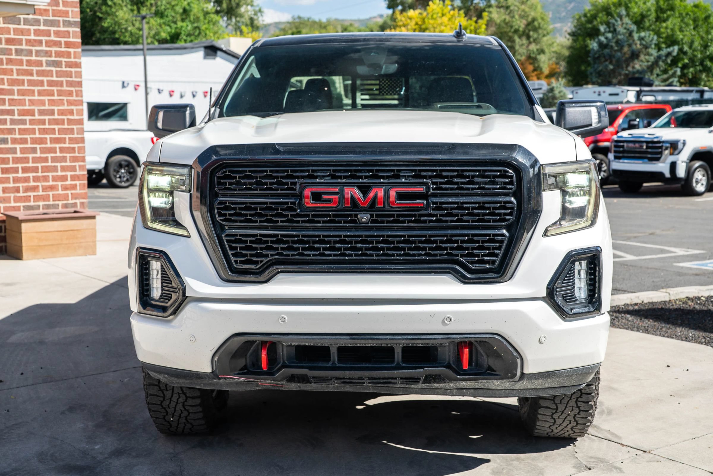Used 2020 GMC Sierra 1500 Denali w/ Denali Premium Package AWD/4WD image 2