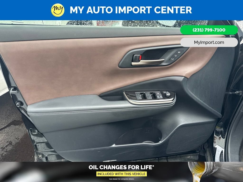 Used 2024 Toyota Crown w/ Advanced Technology Package AWD/4WD image 7