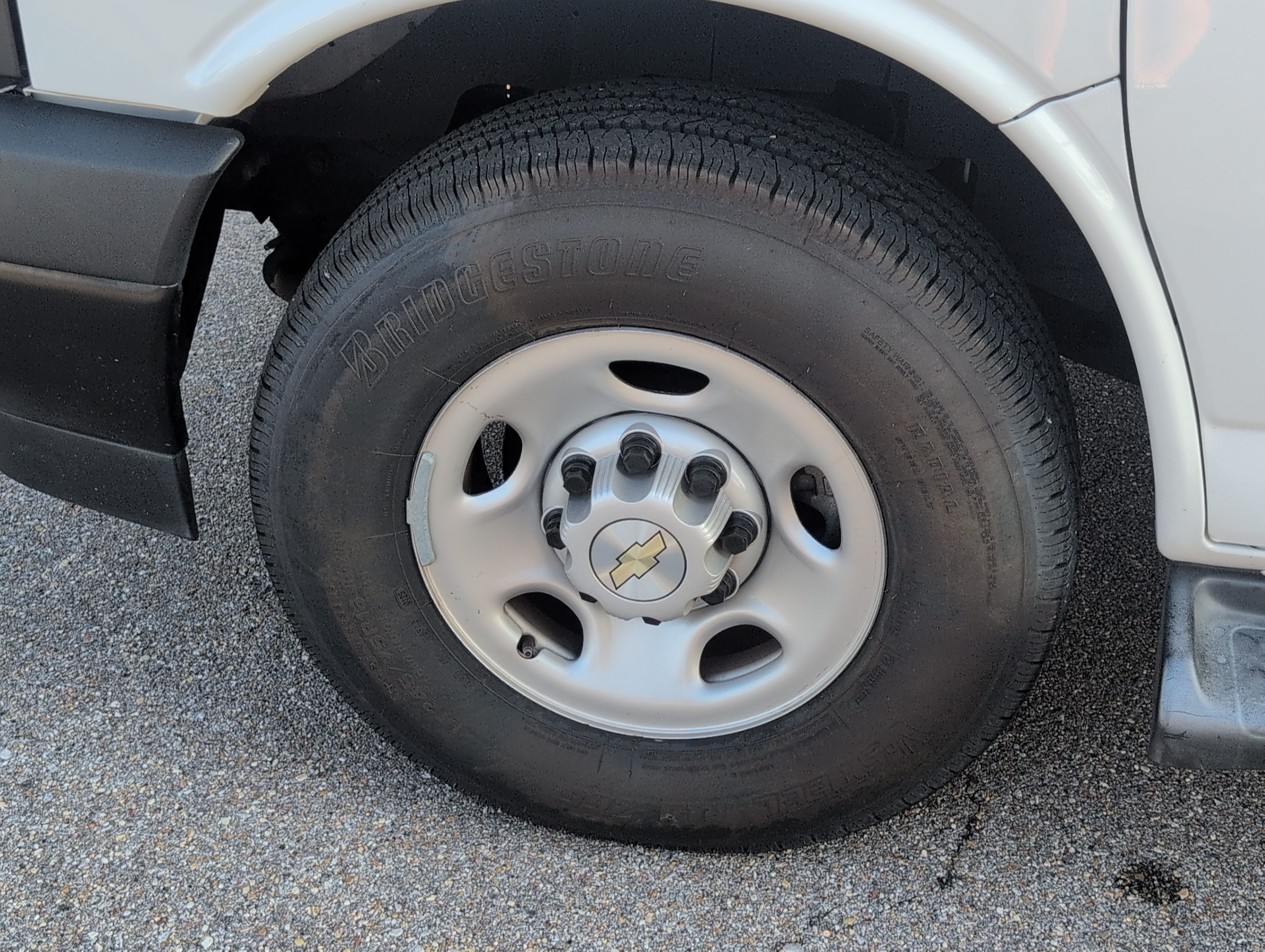 Used 2022 Chevrolet Express 3500 LS RWD image 11