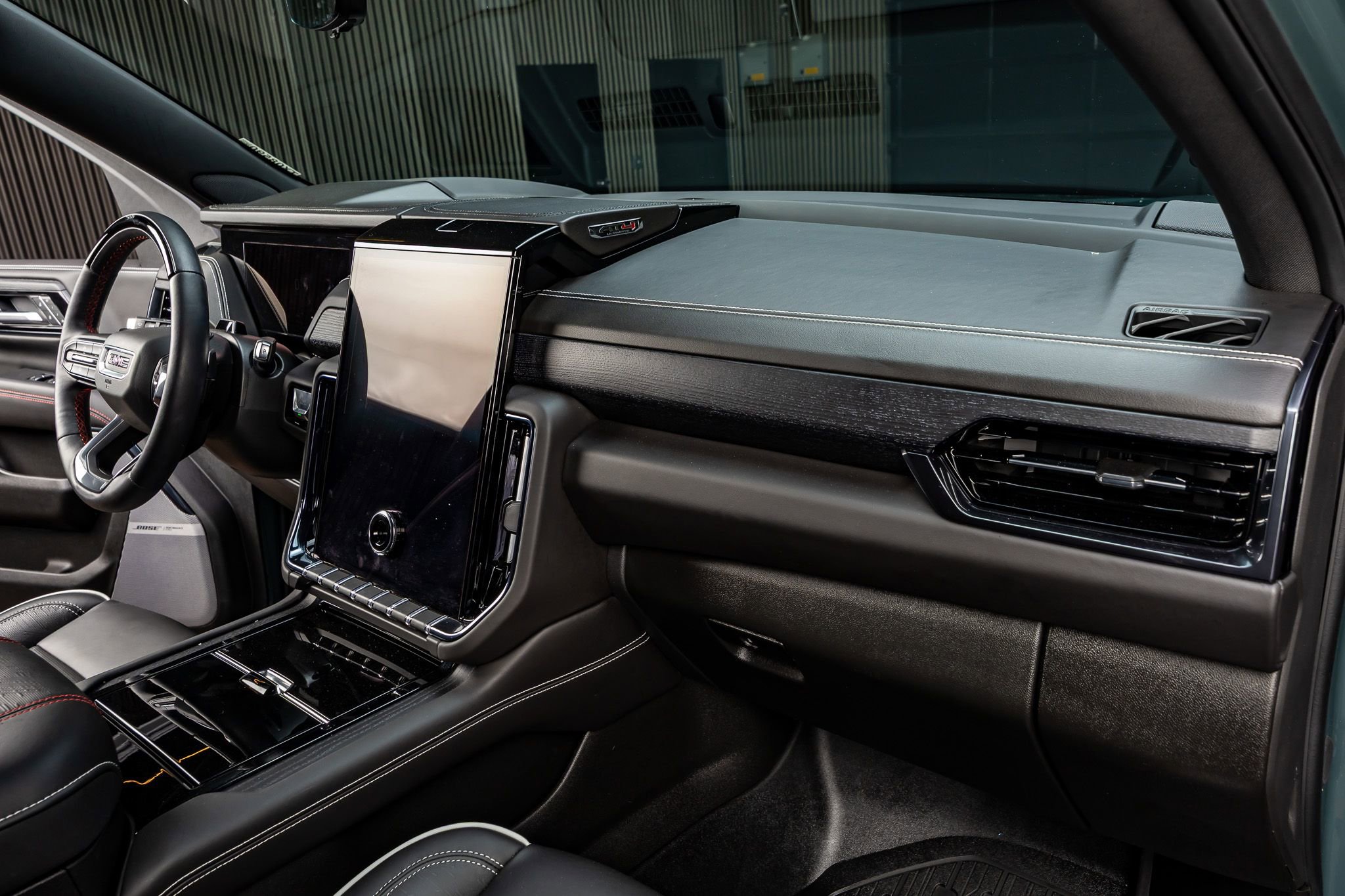 Used 2026 GMC Yukon AT4 Ultimate image 18