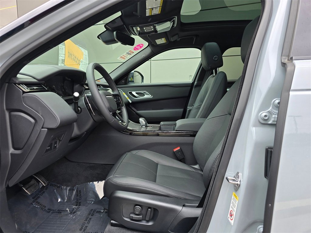 New 2026 Land Rover Range Rover Velar Dynamic SE image 22