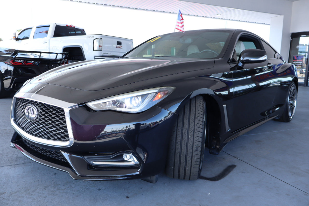 Used 2017 INFINITI Q60 3.0t w/ Premium Plus Package 3.0T image 9