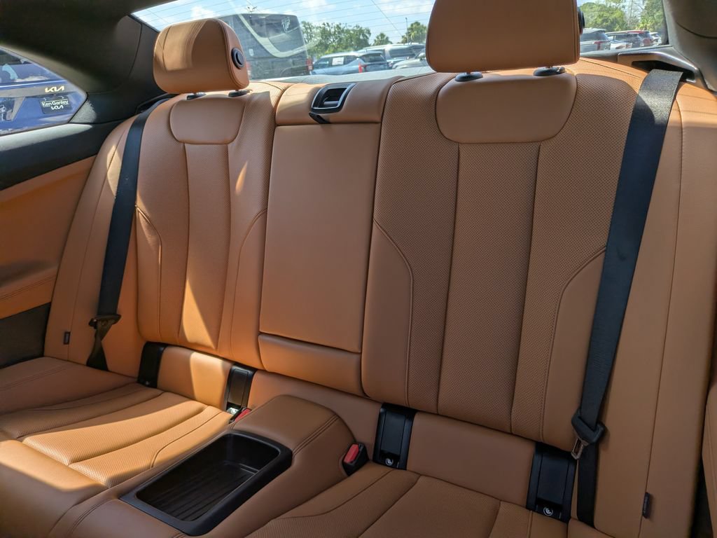 Used 2025 BMW 230i Coupe w/ M Sport Package RWD image 16