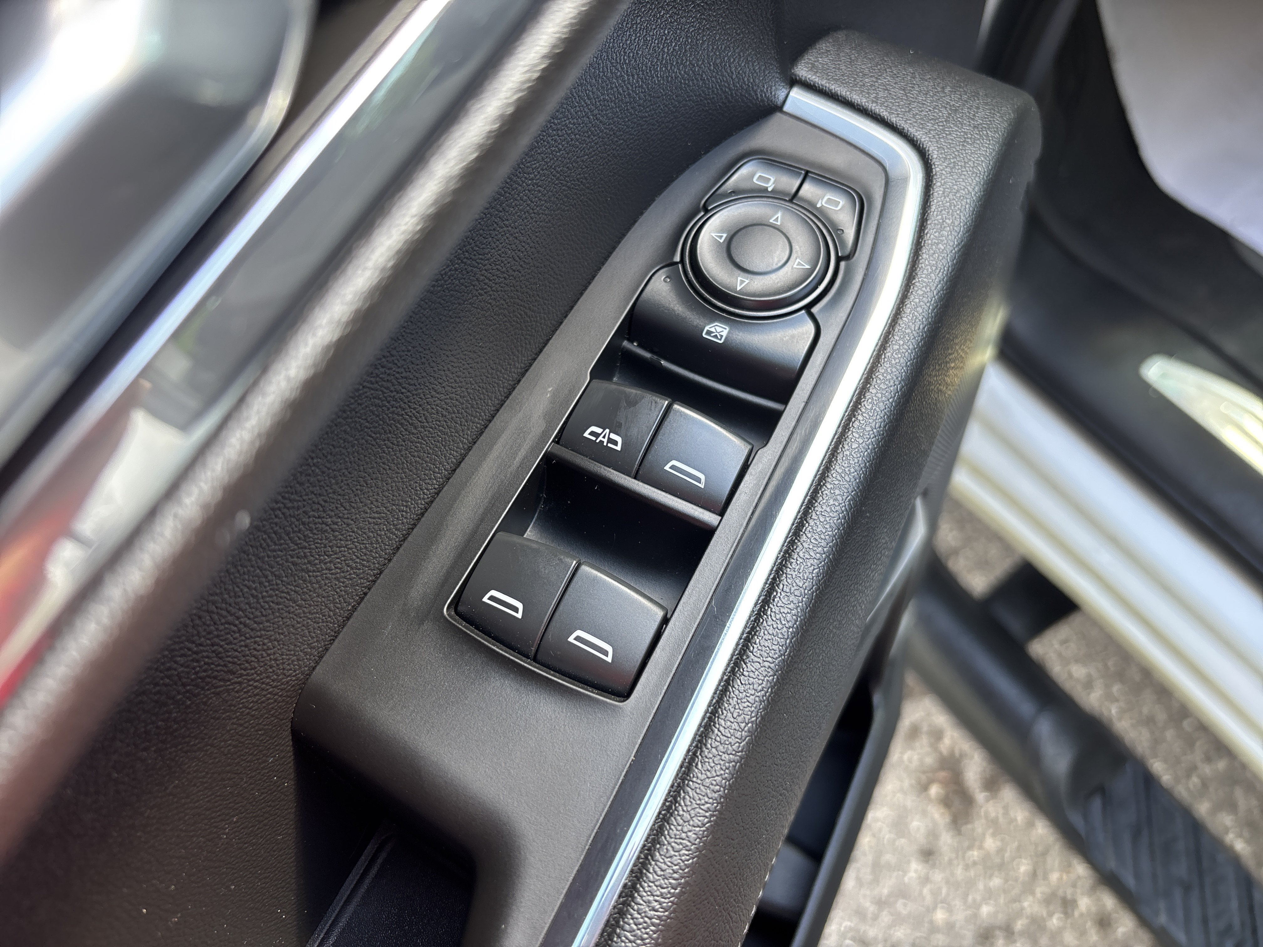 Used 2024 Chevrolet Silverado 1500 RST w/ Max Trailering Package AWD/4WD image 17