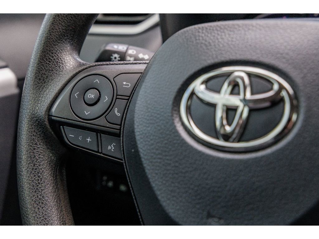 Used 2024 Toyota RAV4 LE AWD/4WD image 27