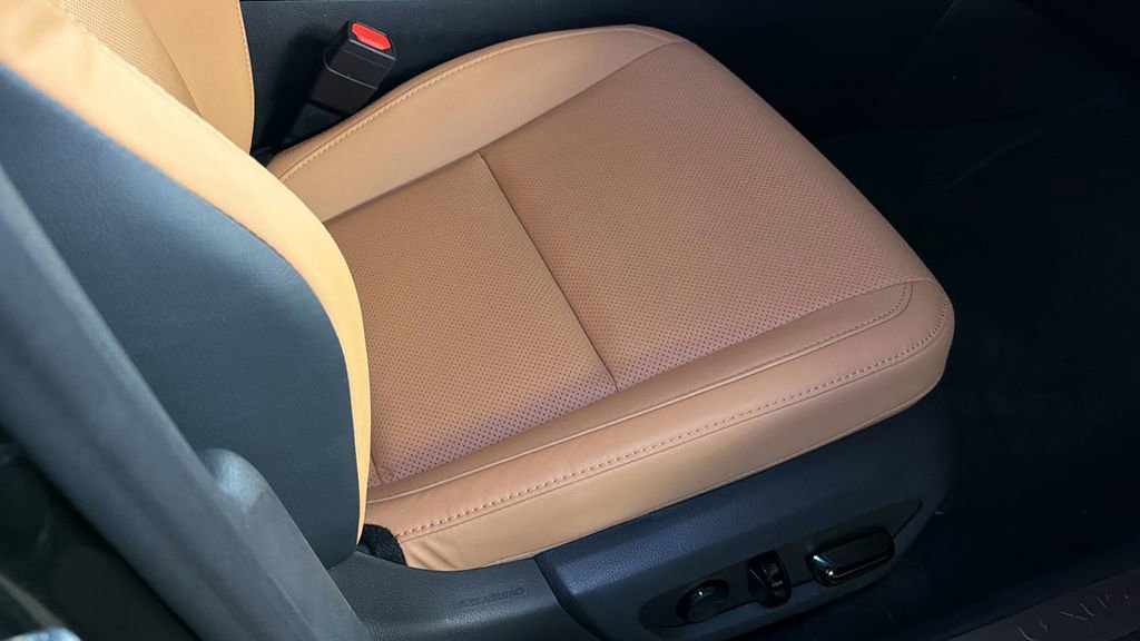 Used 2024 Lexus RX 350 Premium image 12