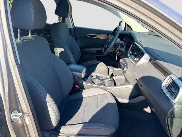 Used 2019 Kia Sorento L image 14