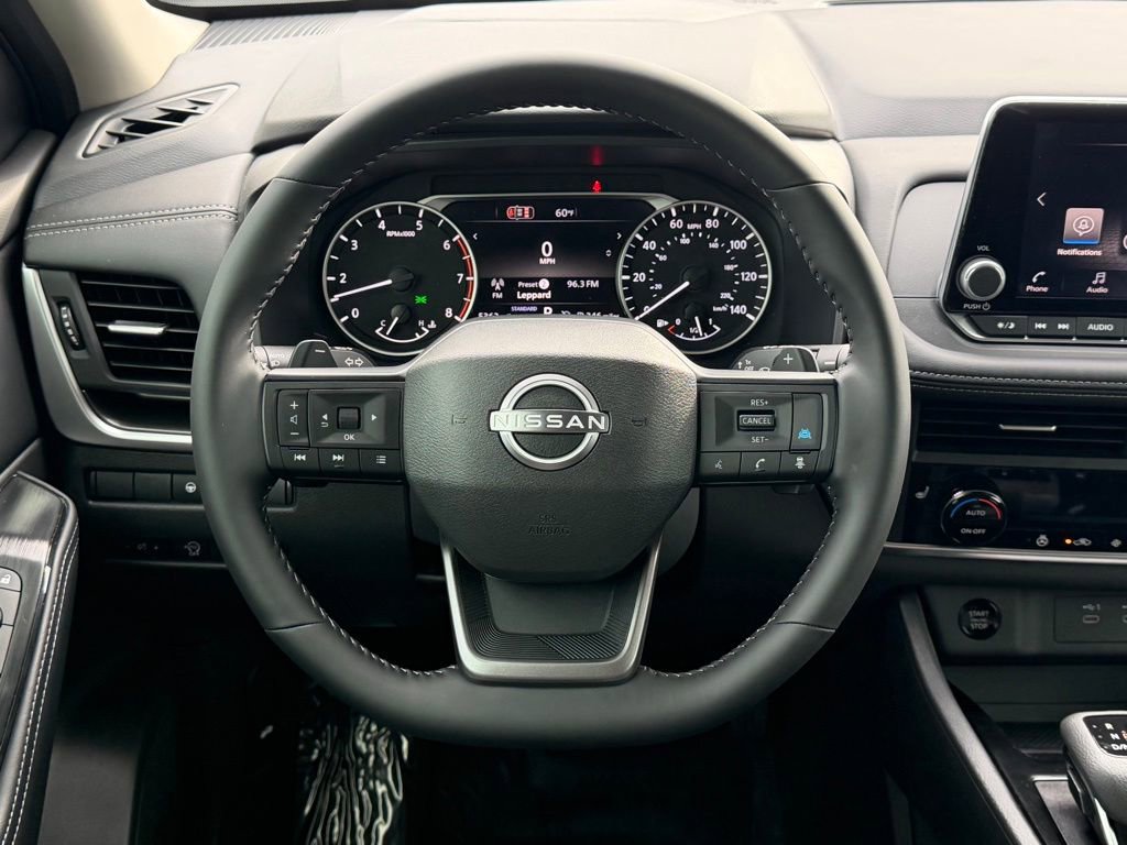 Used 2026 Nissan Rogue SV w/ SV Premium Package image 28