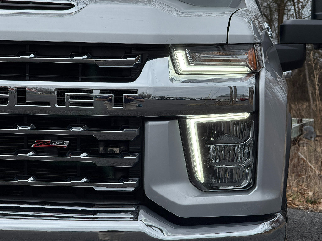 Used 2022 Chevrolet Silverado 2500 LTZ w/ LTZ Convenience Package image 17