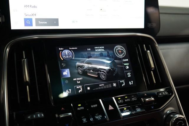 Used 2024 Lexus LX 600 F Sport AWD/4WD image 25