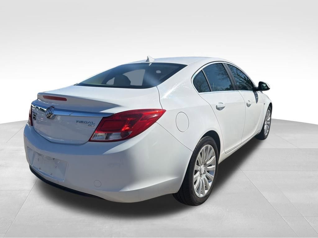 Used 2011 Buick Regal CXL w/ RL2 Preferred Equipment Group image 5