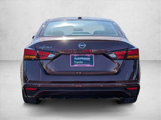 Used 2025 Nissan Altima 2.5 SV FWD image 7