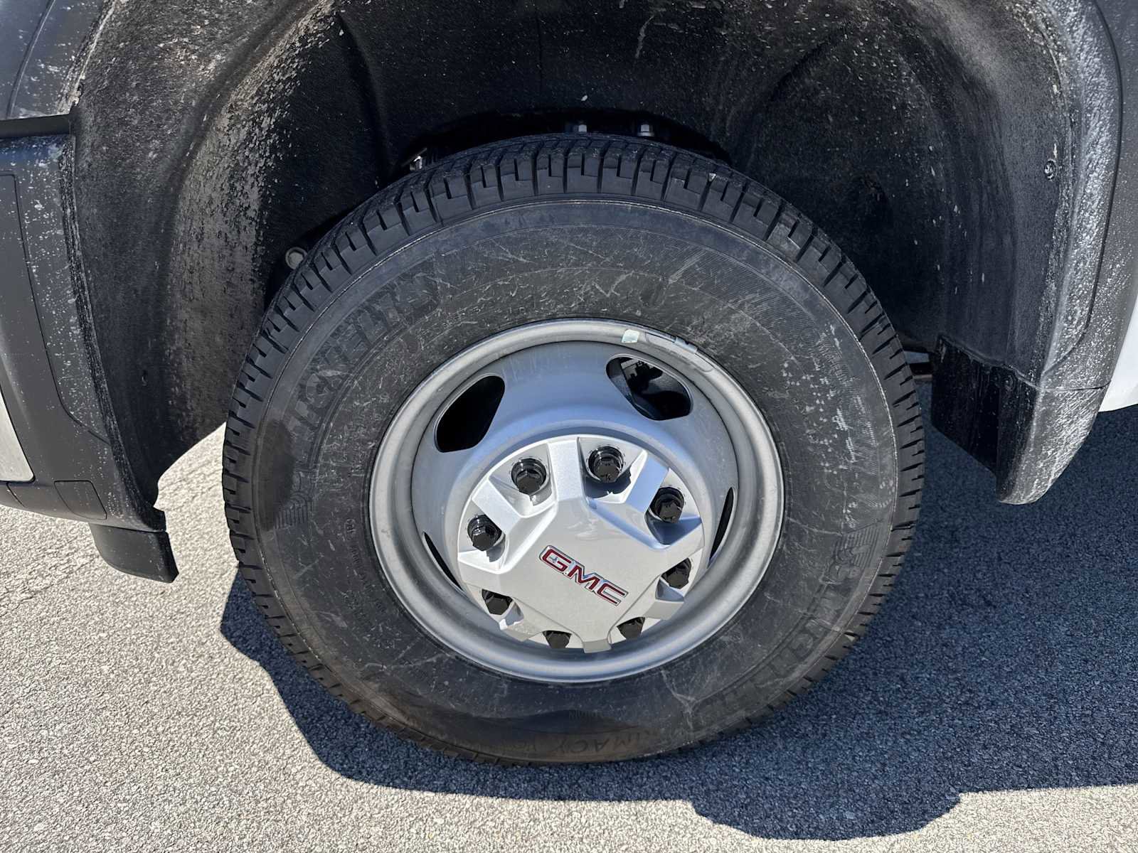 New 2025 GMC Sierra 3500 Pro w/ Convenience Package image 28