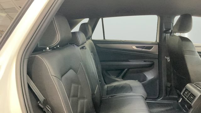 New 2026 Volkswagen Atlas Cross Sport SE AWD/4WD image 17