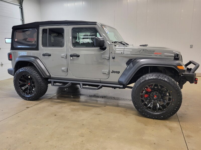 Used 2022 Jeep Wrangler Unlimited Sport AWD/4WD image 13