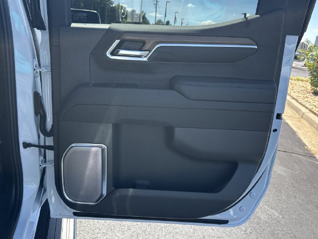 New 2026 Chevrolet Silverado 1500 High Country AWD/4WD image 16