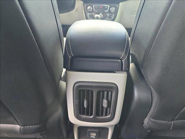 Used 2020 Jeep Compass Latitude image 16