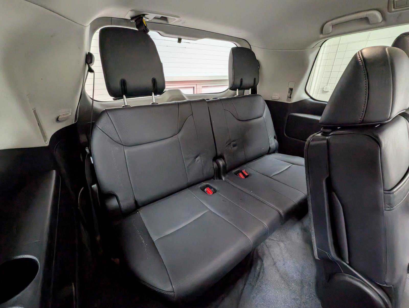 Used 2018 Lexus LX 570 4WD w/ Luxury Package image 28