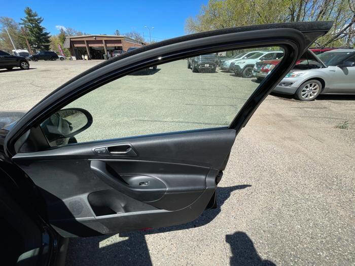 Used 2010 Volkswagen Passat Komfort FWD image 30