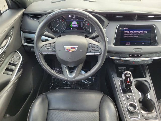 Used 2022 Cadillac XT4 Premium Luxury w/ Technology Package image 12