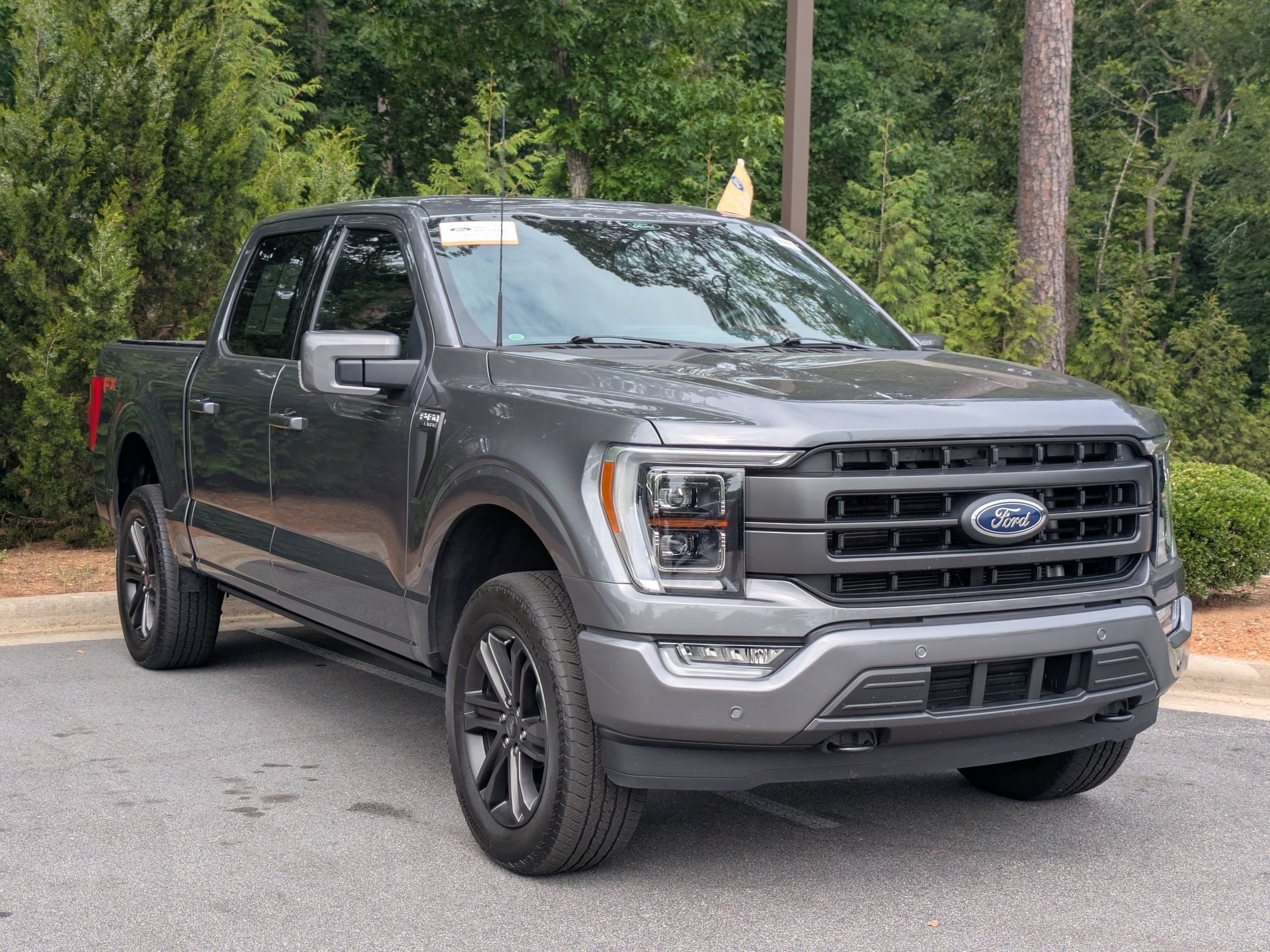 Certified 2022 Ford F150 Lariat w/ Equipment Group 502A High AWD/4WD image 2