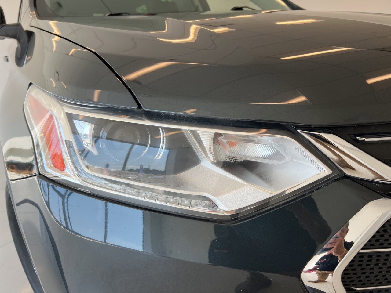 Used 2021 Chevrolet Traverse LT image 48