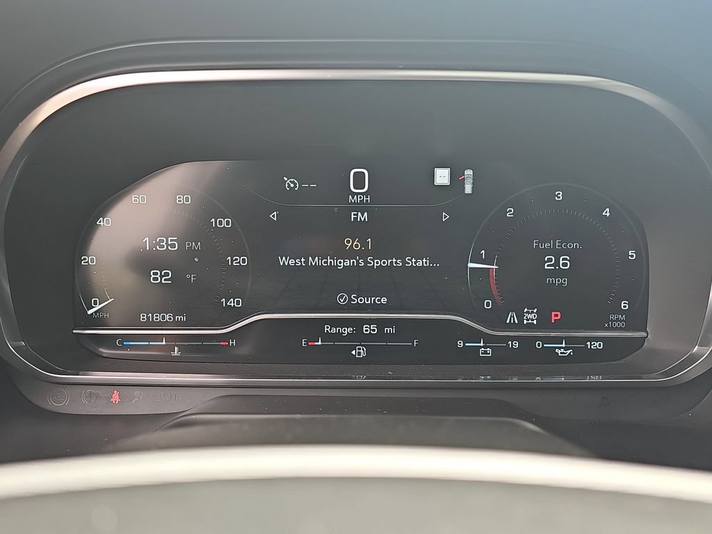 Certified 2023 GMC Yukon XL SLT AWD/4WD image 32