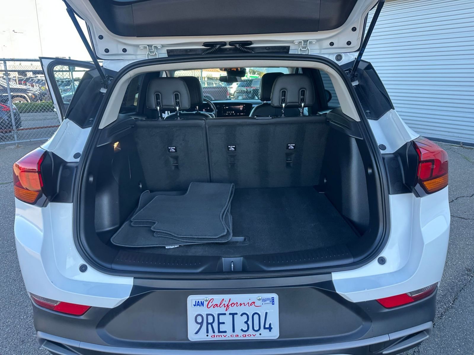 Used 2025 Buick Encore GX Preferred image 31