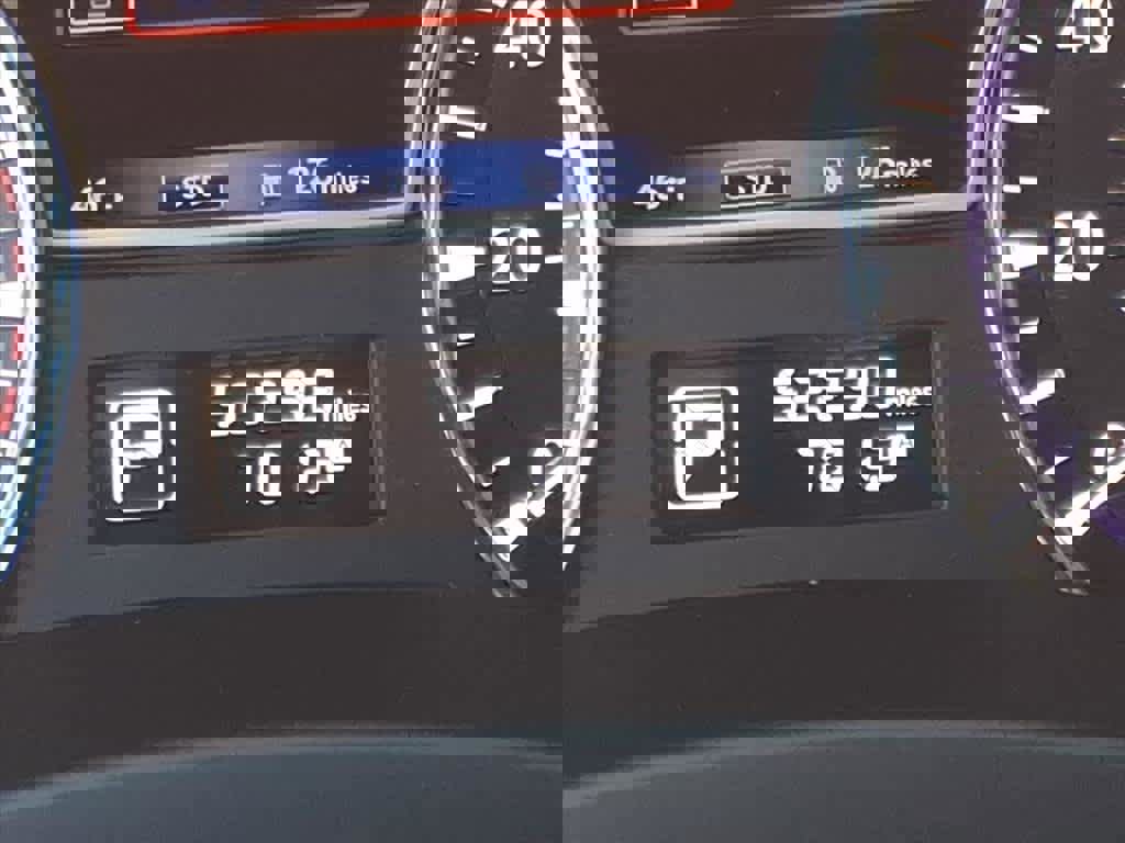 Used 2020 INFINITI QX60 Luxe w/ Essential Package image 15