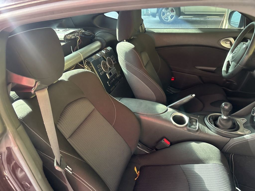 Used 2010 Nissan 370Z Base image 8