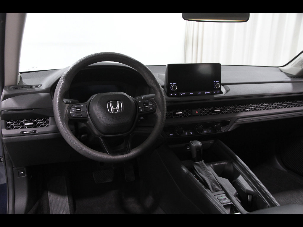 Used 2023 Honda Accord EX image 6