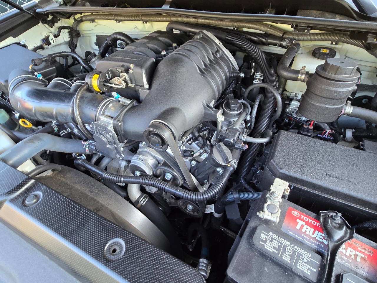 Used 2018 Toyota 4Runner Limited image 33