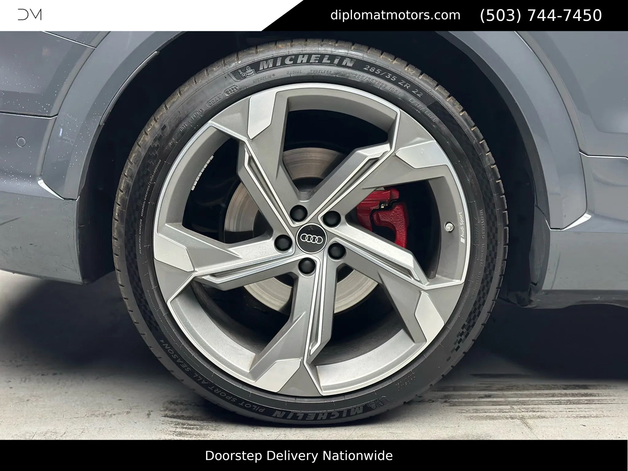 Used 2024 Audi Q8 e-tron Prestige w/ Prestige Package image 37