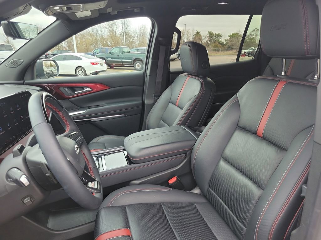 Certified 2024 Chevrolet Traverse RS image 5