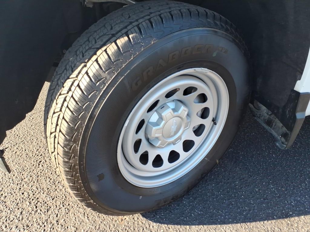 Used 2024 Chevrolet Silverado 1500 W/T w/ WT Value Package image 9