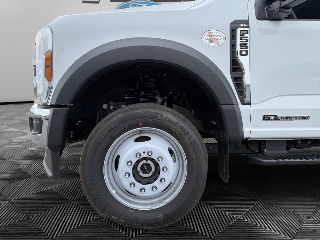New 2026 Ford F550 4x4 Crew Cab image 14