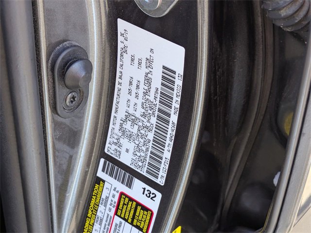 Used 2019 Toyota Tacoma TRD Off-Road image 25