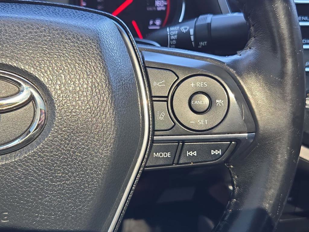 Used 2019 Toyota Camry XSE image 23