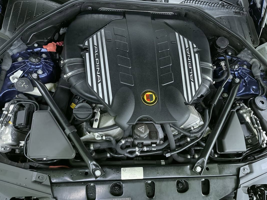 Used 2014 BMW ALPINA B7 xDrive LWB image 31