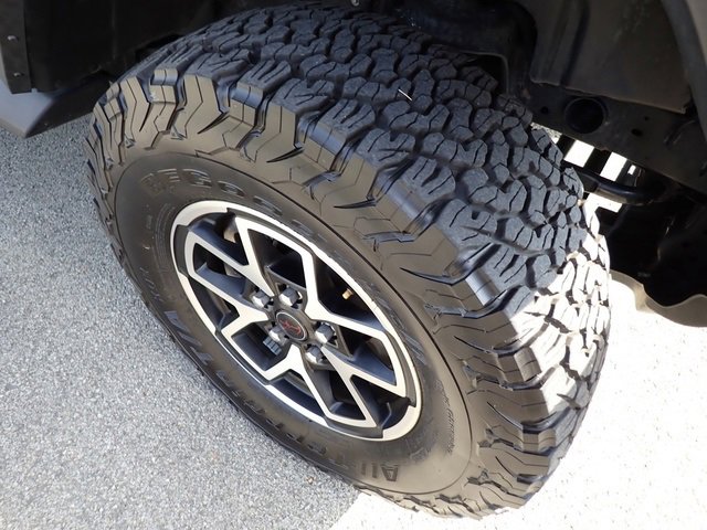 Certified 2024 Jeep Wrangler Unlimited Rubicon w/ Convenience Group image 11