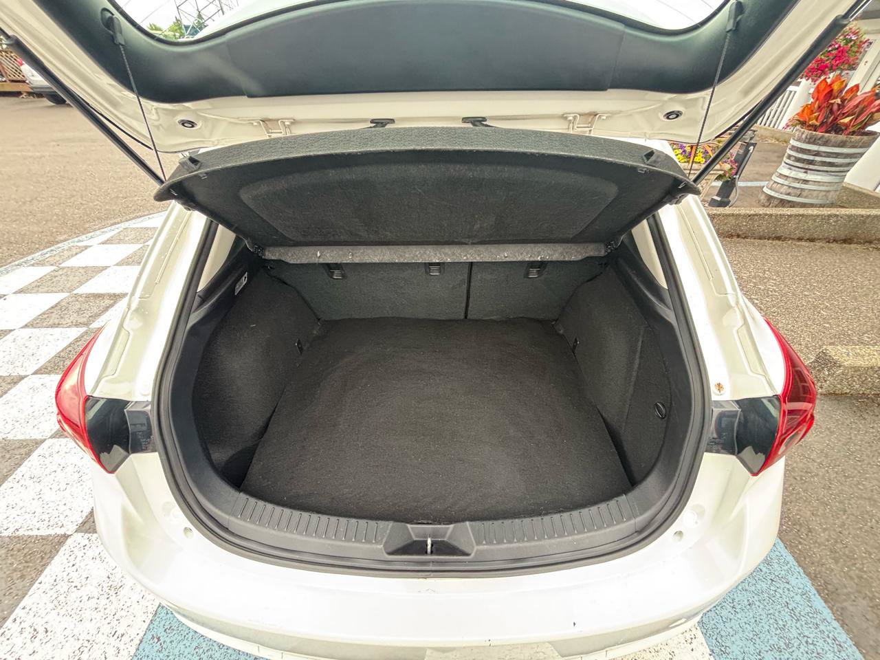 Used 2017 MAZDA MAZDA3 Sport FWD image 19