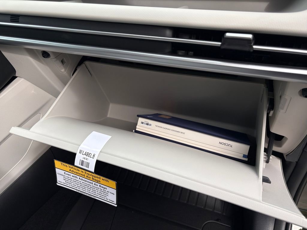 New 2026 Hyundai Tucson SEL image 8