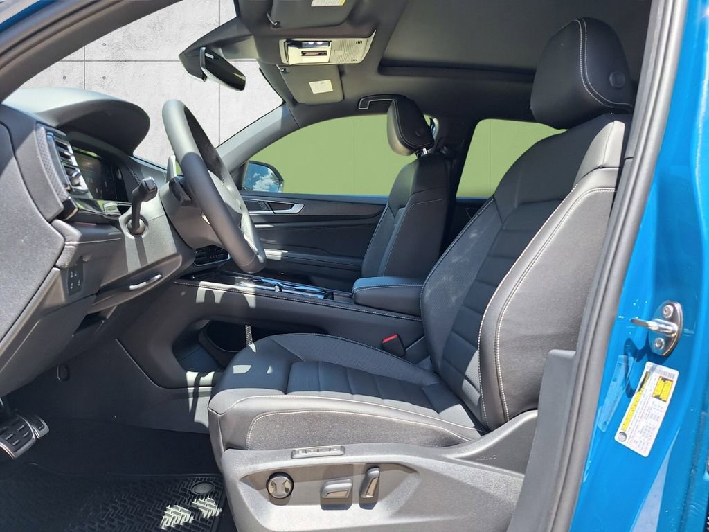 New 2025 Volkswagen Atlas Cross Sport SEL R-Line image 9
