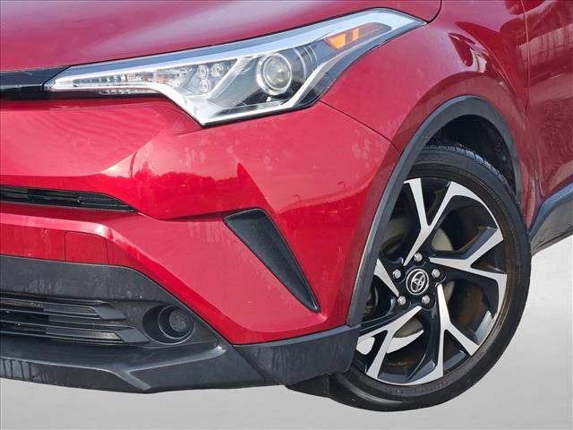 Used 2019 Toyota C-HR XLE image 4