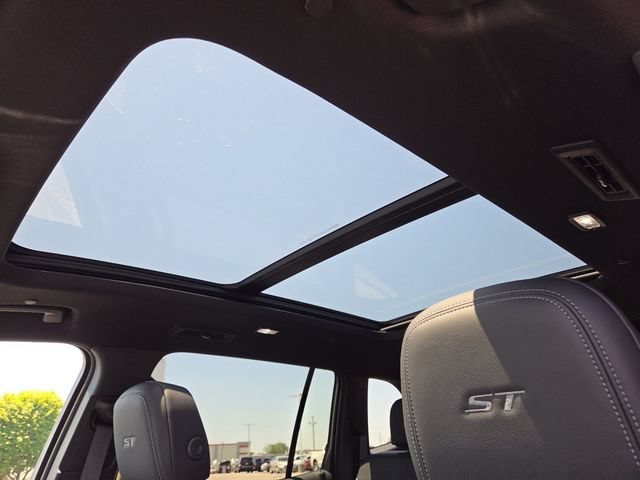 New 2026 Buick Enclave Sport Touring w/ Power Package FWD image 3