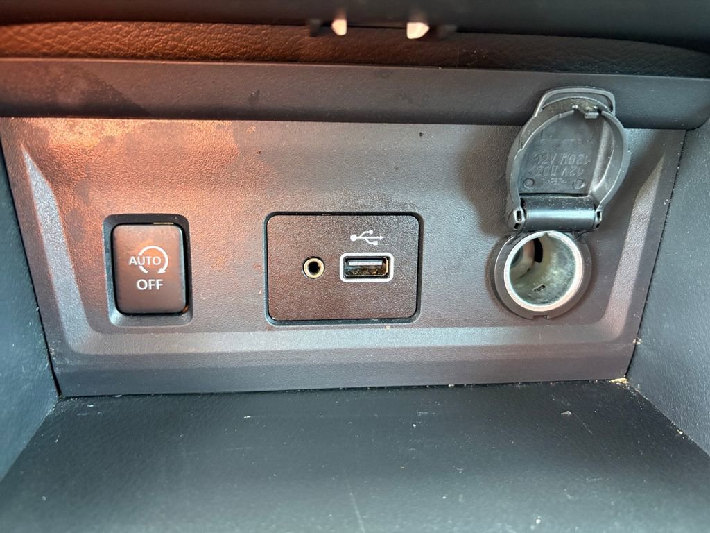 Used 2025 Nissan Sentra S w/ Trunk Package FWD image 19